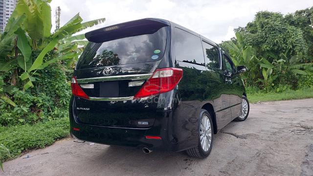 Toyota Alphard 2.4 G 240S MPV leather seats  - 3