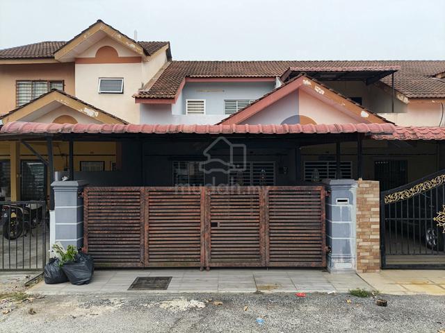 Rumah Untuk Dijual 1.5 storey 1
