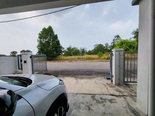 Homestay Terendak Heights fully furnish parking luas 1