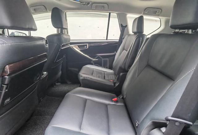 Toyota INNOVA 2.0 X High spec one owner FL - 5