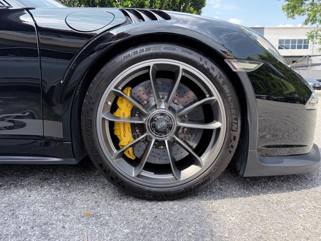 2016 Porsche 911 4.0 GT3 RS (A) - 4