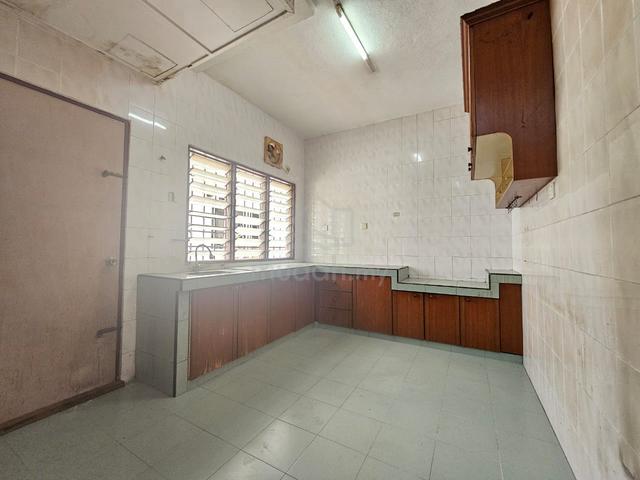 FULLYEXTEND Taman Universiti Indah Seri Kembangan House For Sale 18x55 1