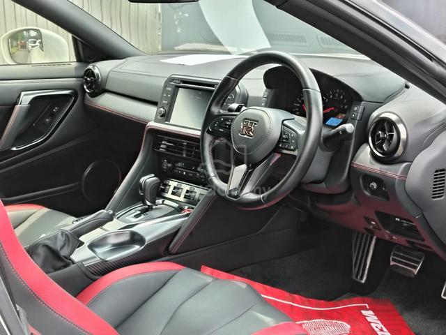 Nissan GT-R 3.8 PREMIUM EDITION MIL 2K AND 5A GRED - 4