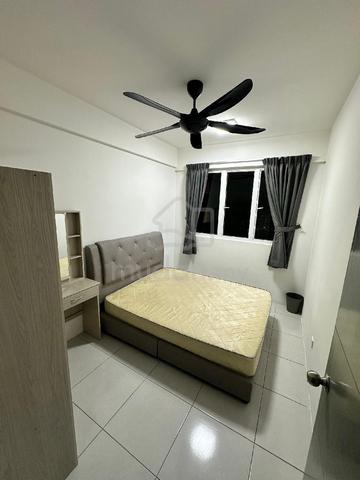 Fully Furnished Room rental at Fairview Residence Sungai Ara 1