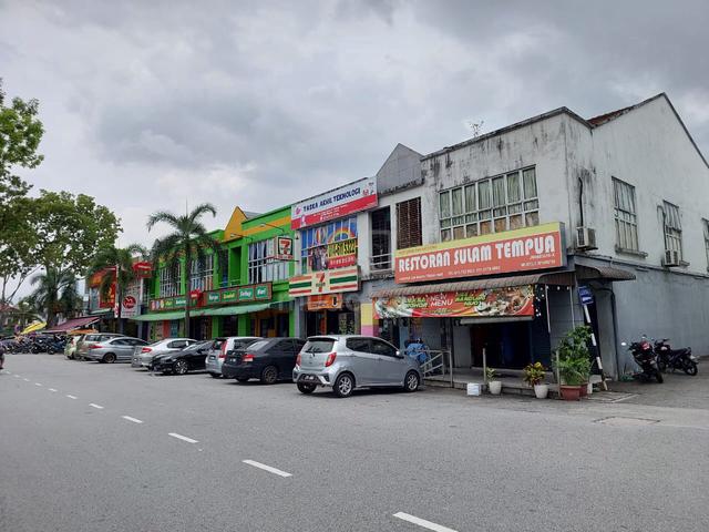 Taman Teratai Double Storey Shop Lot House Johor Bahru 1