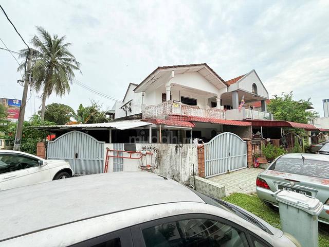 CORNER LOT 2 Storey Terrace Jalan Mawar Taman Puchong Perdana, Puchong 1