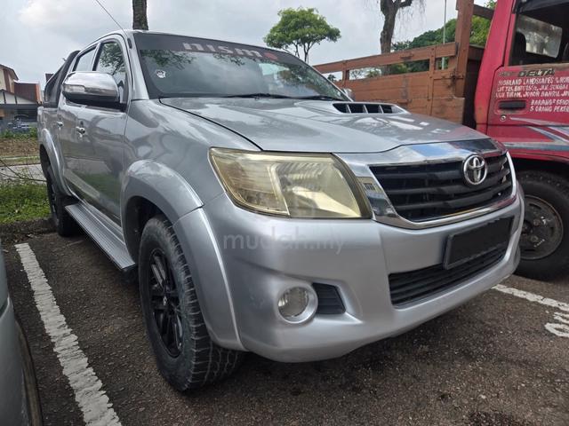 Toyota Hilux 2.5 G AUTO 2005 Loan Kedai - 1