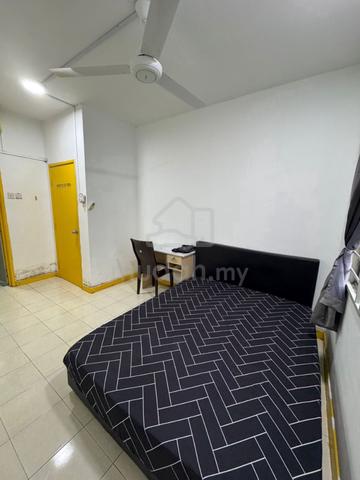 Master Room Female Unit at Cengal Condo Walking to LRT SALAK SELATAN 1