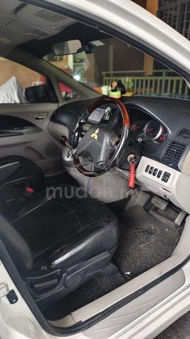 2008 Mitsubishi GRANDIS 2.4 FACELIFT (A) - 5