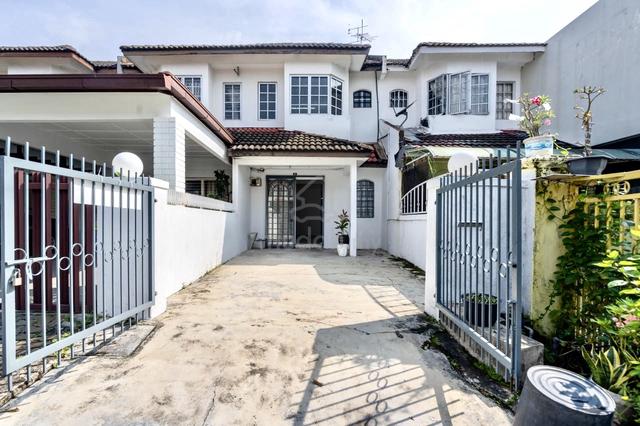 BOOKING RM1K ‼️ 2 Storey House Taman Seri Gombak SG9, Gombak 1