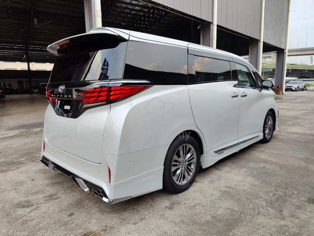 FULLY LOADED 2024 Toyota ALPHARD 2.5 Z OFFER LAST - 2