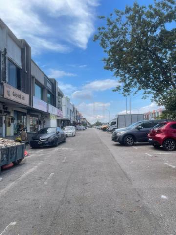 Bandar Uda Utama Double Storey Shoplot Intermediate Lot For Sales 1