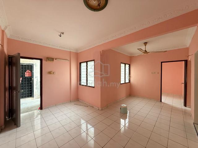 Palma Apartment (Bandar Country Homes) 1