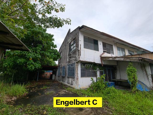 Penampang Prime Resident Land with House for Sale 1