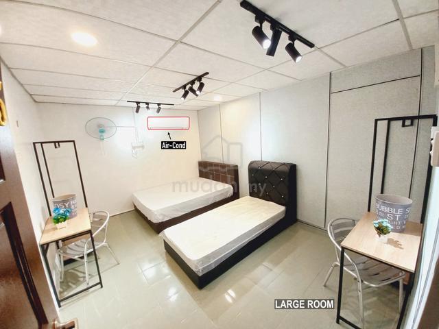 Premium!! Large Room @Near The Store / BSN Banting (August+) 1