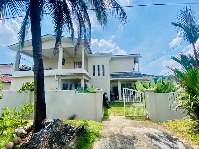 Double Storey Corner Lot Taman Equine Lestari Perdana 8 Seri Kembangan 1