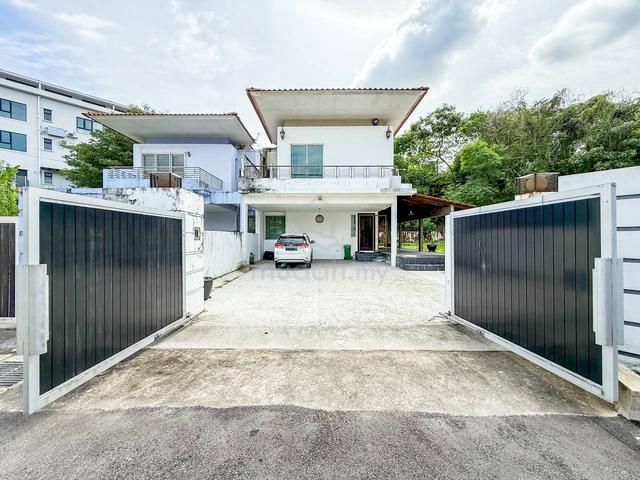 CORNER LOT💥💥2 Storey Semi-D Mutiara Gombak 1
