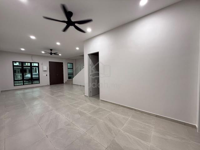 Double Storey Terrace Tmn Molek Residence Bemban 1