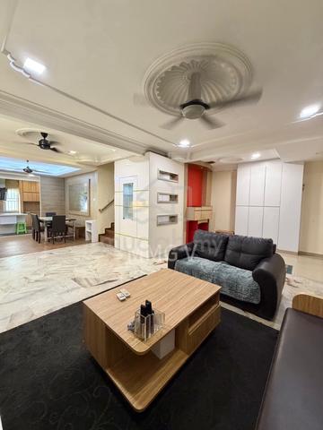 Teluk Gedung Indah 2 Storey Terrace House for Sale at Port Klang 1