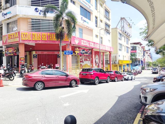 [FULLY FURNISHED] 3 Storey Shoplot Wangsa Link Wangsa Maju KL 1