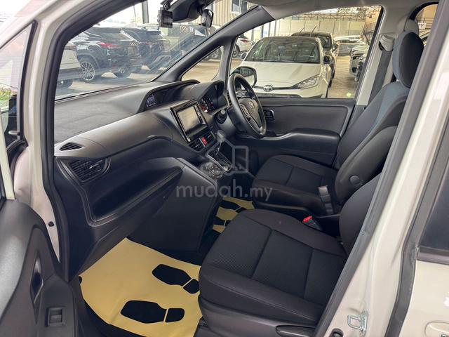 2021 Toyota NOAH 2.0 X (A) - 4