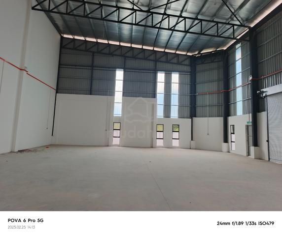 1 1/2 Storey Semi-D Factory For Rent At Nilai.NEGERI SEMBILAN. 2