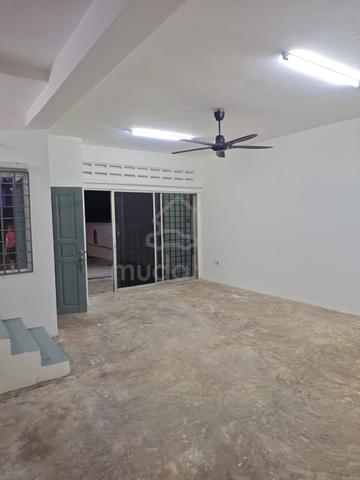Permas Jaya 2-Storey Terrace Unblock View 4Bed 3Bath for Rent 1