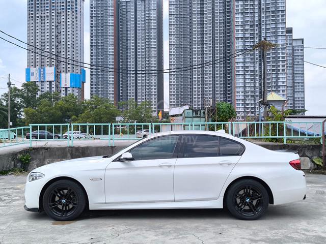 2017 Bmw 520i 2.0 M SPORT FACELIFT (A) - 3