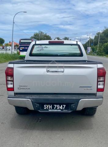 Full Loan 2020 Isuzu D-MAX 1.9L Manual - 4