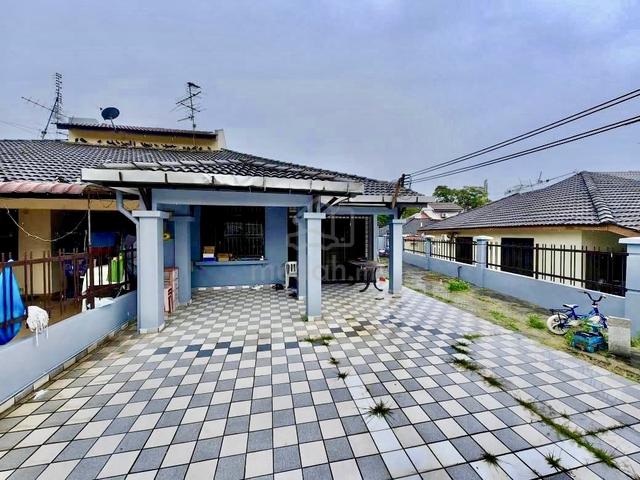 百万镇 Permas Jaya, Masai (Single Storey Endlot with Land) 1