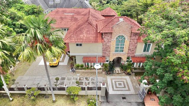 Corner Lot Bungalow House Saujana Impian Kajang For Sale 1