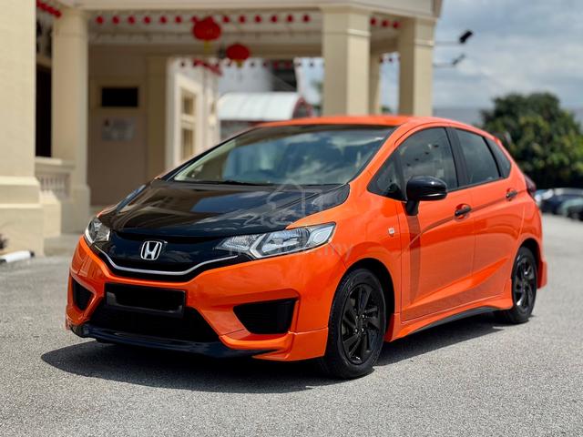 2016 Honda JAZZ 1.5 SE (A) LowMileage FullService - 1