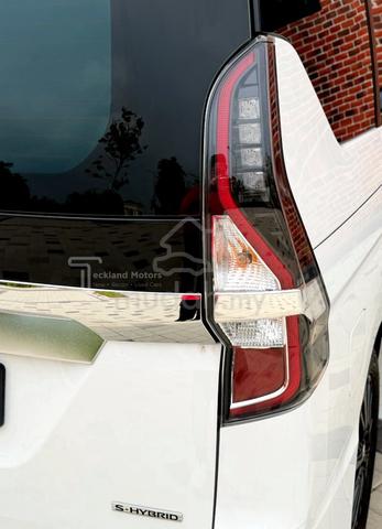 2023 Nissan SERENA 2.0 (A) Premium HWS 9k KM Only - 5