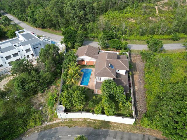 Bungalow With Swimming Pool, Bandar Bukit Mahkota Kajang 1