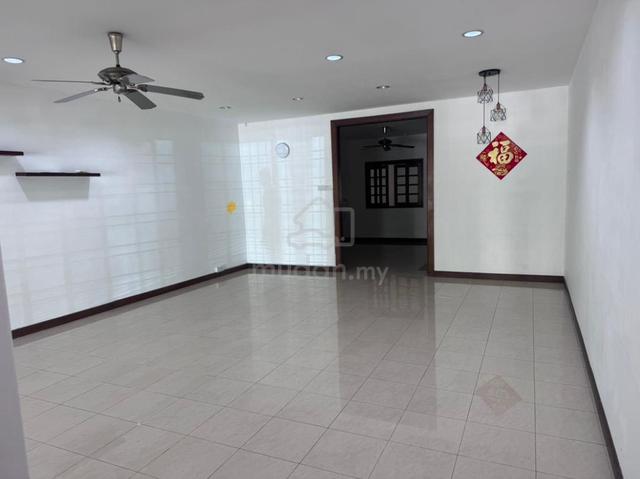 2 Stories Terrace At Lebuh Midlands - Renovated - Land: 1600sf 1