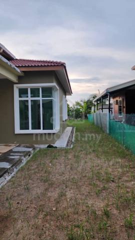 Bungalow Single Storey Taman Belimbing Setia Durian Tunggal Melaka 1