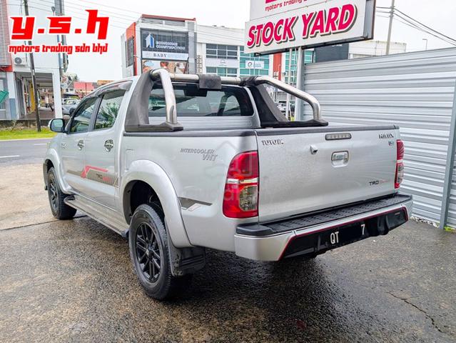 2015 Toyota HILUX 3.0 G TRD SPORTIVO MY14 KUN26R - 4