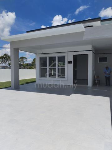 Single Storey Terrace | 4 Bilik | Tanah 20' x 95' | Kluang|居銮单层排屋 1