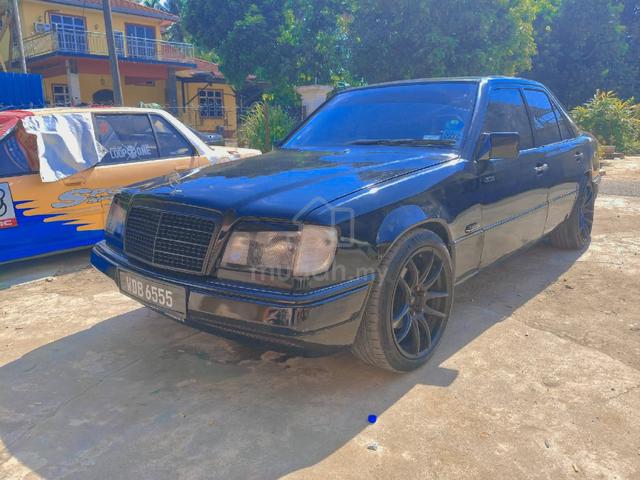 1995 Mercedes Benz 230E 2.3 (A) - 3