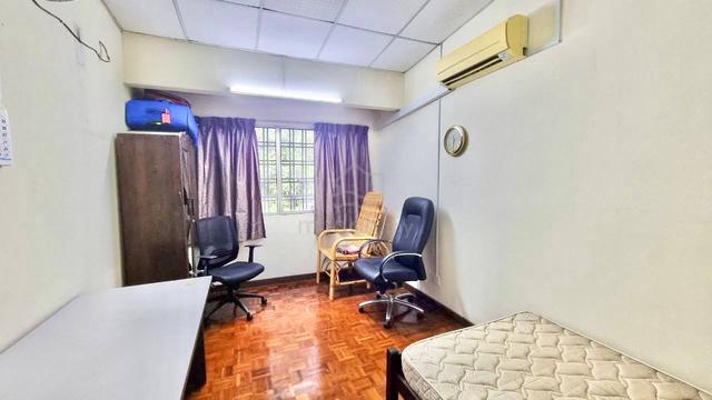 Dataran Otomobil Apartment 1