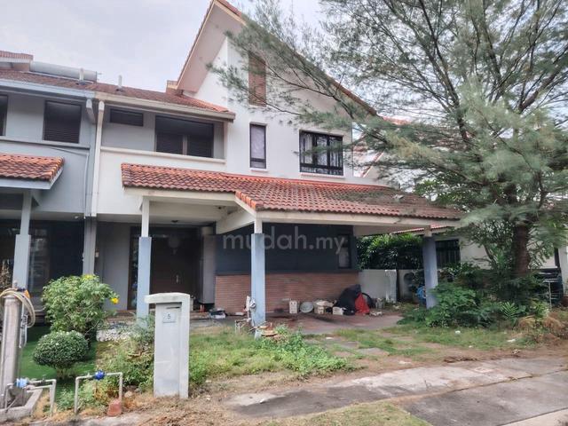 Glenmarie Cove Semi Detached House with Clubhouse Facilities 1