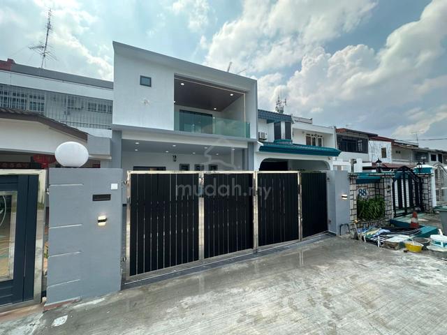 BIG SIZE Double Storey Jalan Lembah Taman Tasek Johor Bahru / Larkin 2