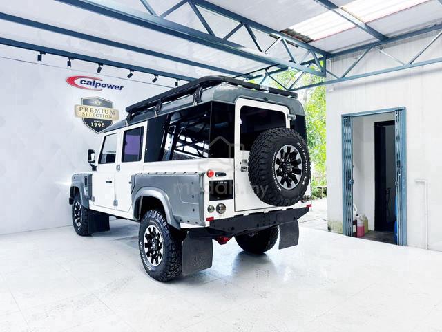 2002 Land Rover DEFENDER 2.5 110SW (M) WELL MAINTA - 3