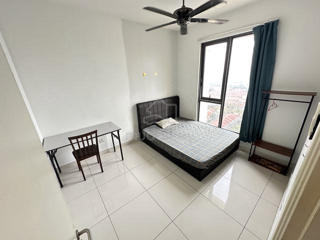 Female Master Room 4min walk 2 MRT PY37 station 3elements Aeon Equine 1