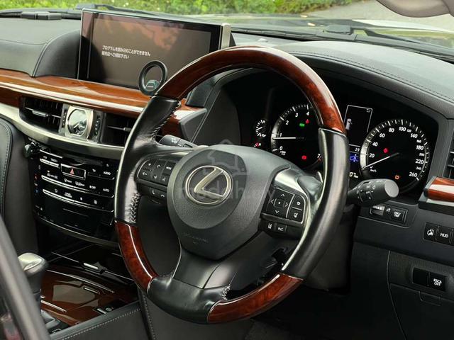 2017 / 2022 Lexus LX570 5.7 (A) 53K KM MILEAGE - 4