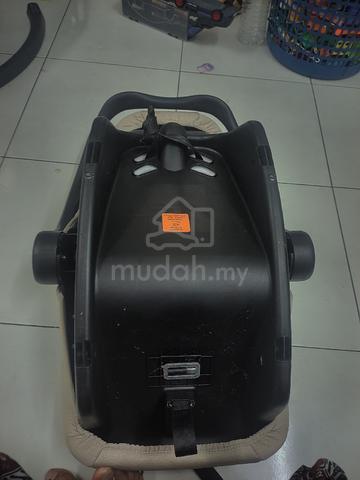 car seat - photo 3 of 3