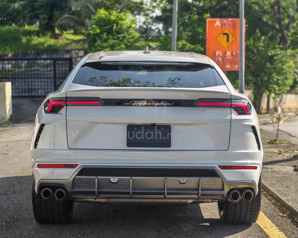 RARE 4 EXECUTIVE SEAT 2022 Lamborghini URUS 4.0 - 5