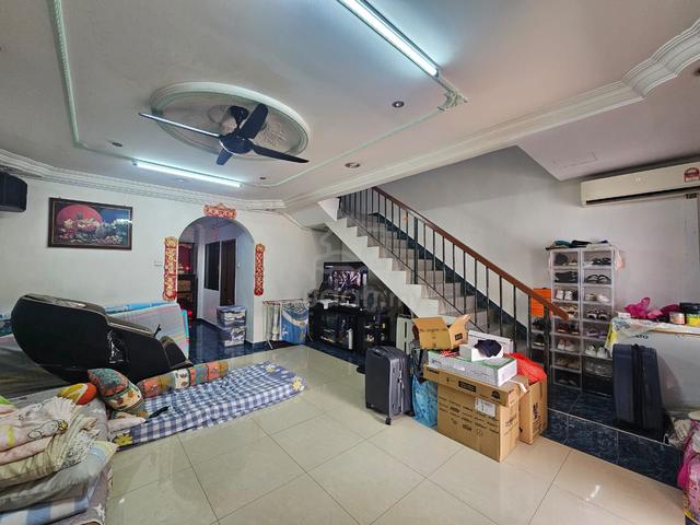 Taman Bukit Indah Double Storey Terrace House Fully Extend-Renovation 1
