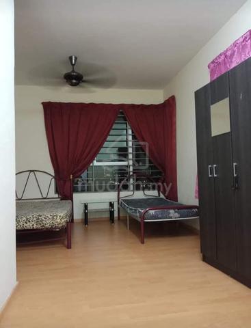 Master Bedroom for Rent at Amara Residence Batu Caves 1