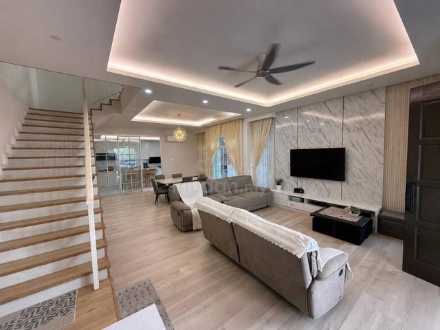 Nusa Sentral 3 Storey 32x70 Cluster Renovated Iskandar Puteri Nr Tuas 1